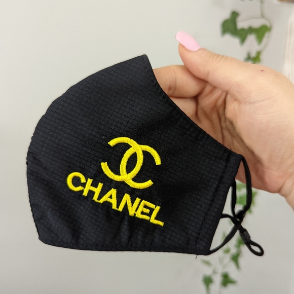 Mask - Picture 1 of 4